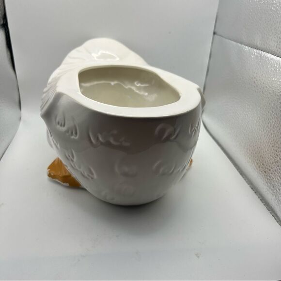 - Vintage hand painted goose cookie jar with flaws - Picture 9 of 10